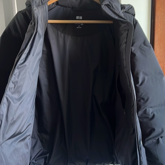 Uniqlo Seamless Down Jacket - Dark Blue- black - Picture 10 of 14